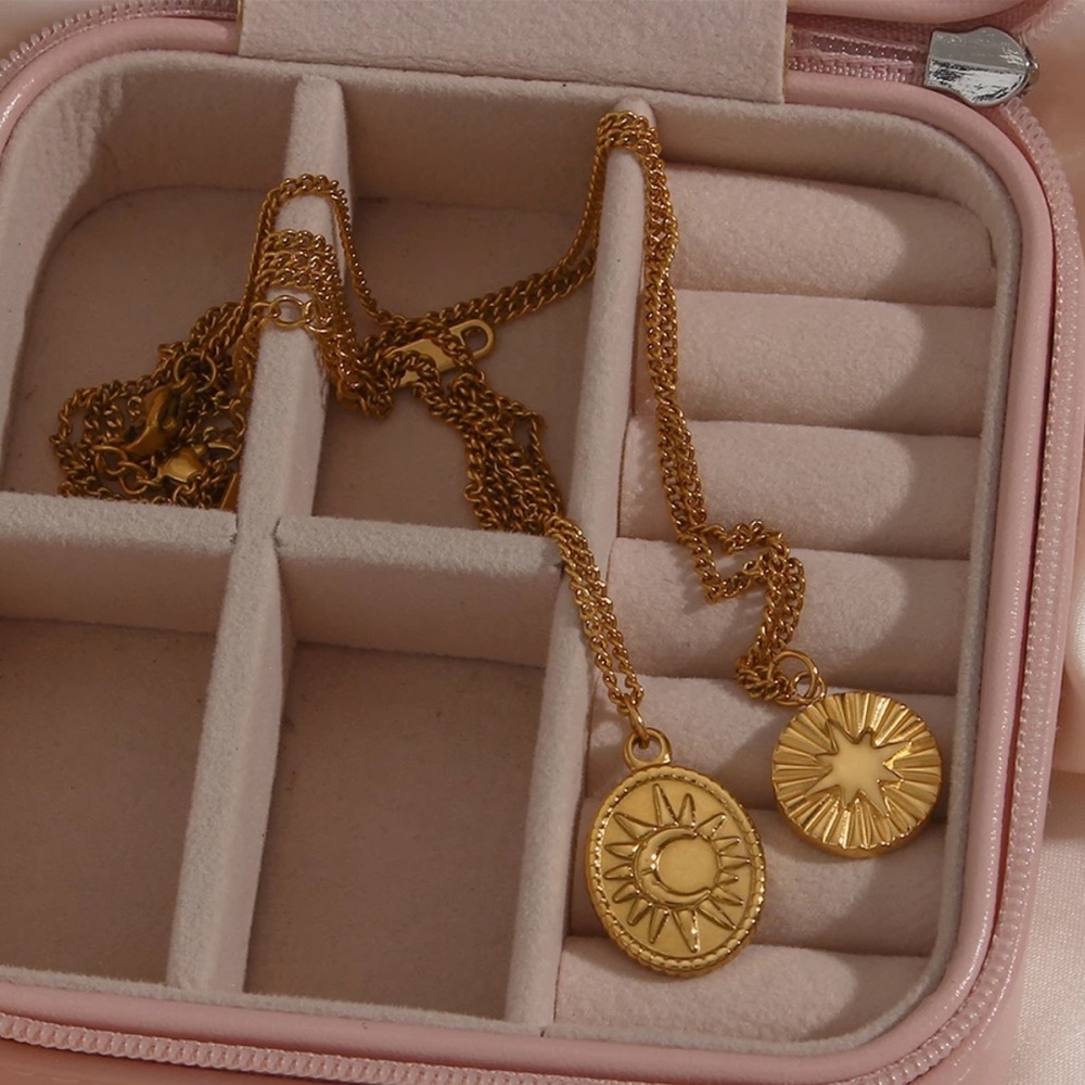 NEW 18K GOLD OVAL PENDANT MOON SUN STAR NECKLACE, NICE NECKLACE, CUTE NECKLACE